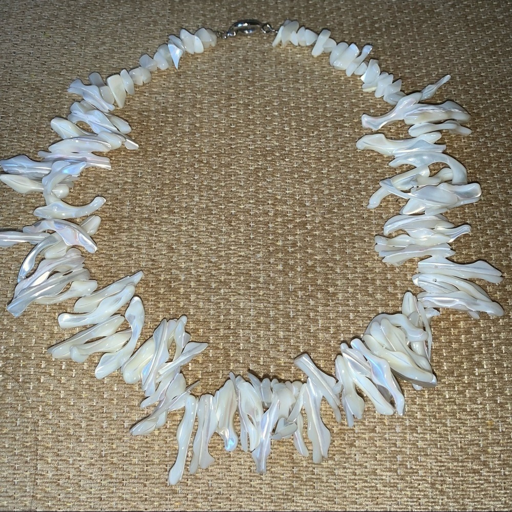 Whytewing mother of petal necklace